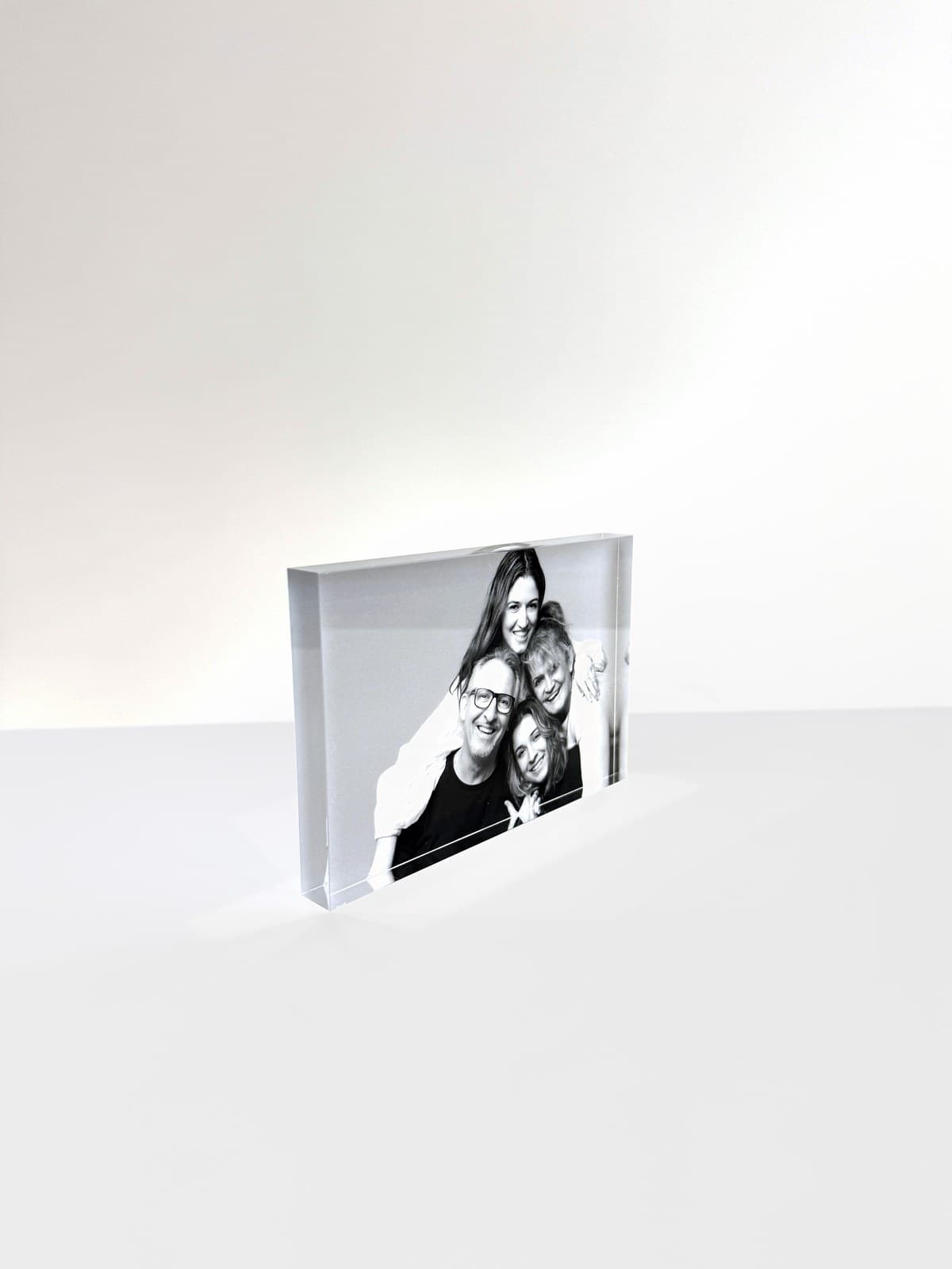 Bloco de acrílico personalizado com Retrato de família no estilo Preto e Branco