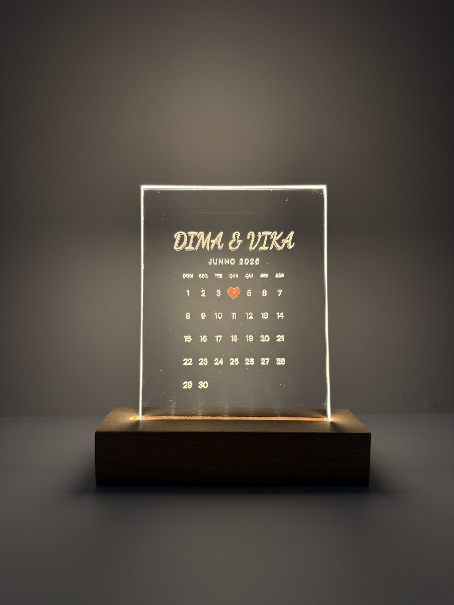 calendario aceso noite